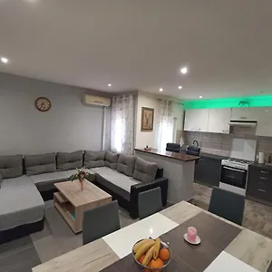  Apartment Hukic A2 And A1