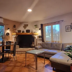  Apartment M&c
