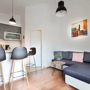  Apartment Ana